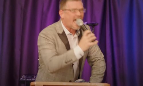 "My hind leg!" Ranting Tennessee megachurch pastor says he will forbid mask-wearing in church | Boing Boing
