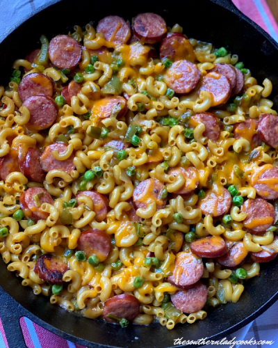 SAUSAGE MACARONI AND CHEESE SKILLET