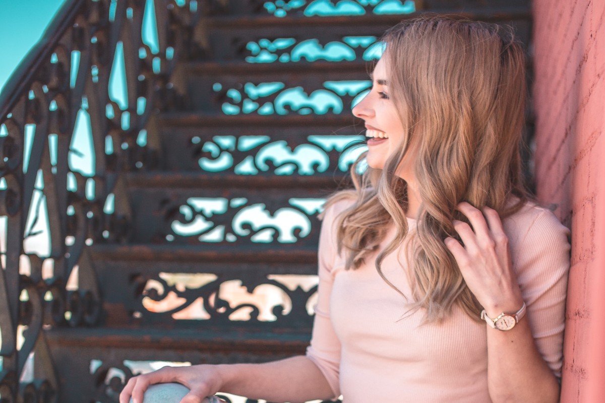 31 Interesting Psychological Facts About Body Language (2023)