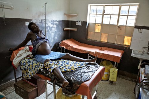 ‘Birth is a Dream:’ Revealing Photos of Childbirth in Rural African Villages