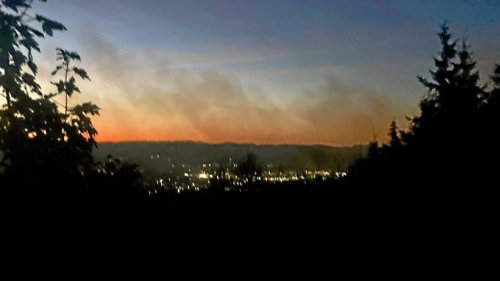 Waldbrand in Attendorn: Feuer ist unter Kontrolle