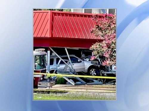 2 brothers killed after 78-year-old driver crashes SUV into Hardee's restaurant in Wilson