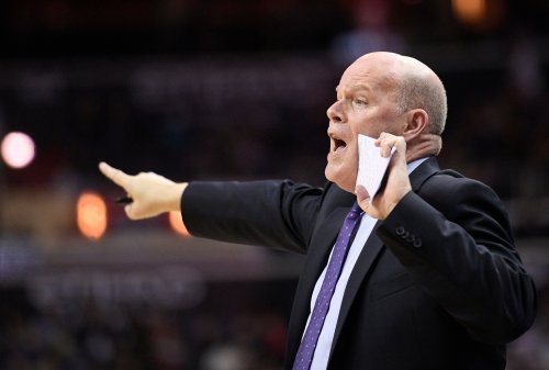 AP source: Clifford to return as head coach of the Hornets