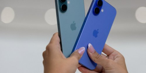 Apple Considers Raising iPhone Prices, Without Blaming Tariffs