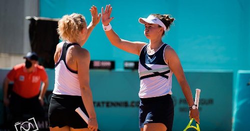 Krejcikova Siniakova Win In Madrid For Second Title Of The Year Flipboard