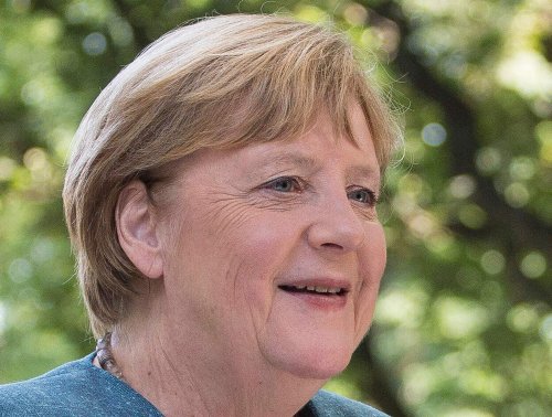 Angela Merkel: Frühstück im Bett statt Sitzung im Jet!