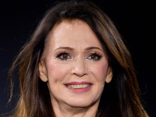 Iris Berben (72!) rockt im Leder-Look die Pariser Fashion Week!