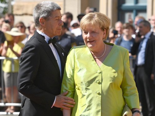 Angela Merkel & Joachim Sauer: Er kann doch nicht von ihr lassen...
