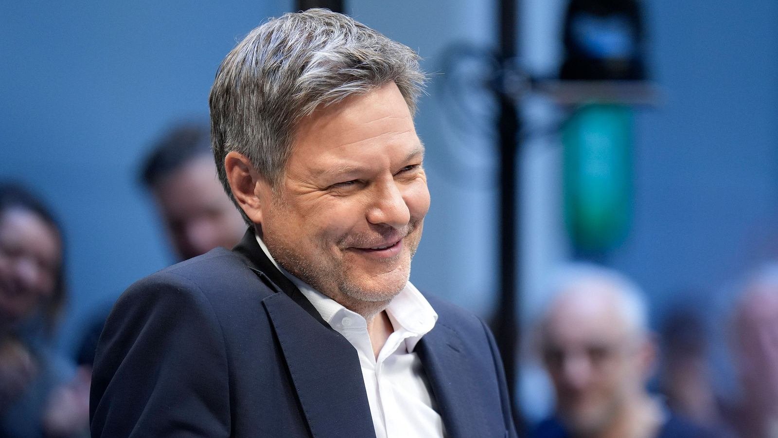 Robert Habeck: Nach dem Wahl-Debakel! Neustart ins Glück