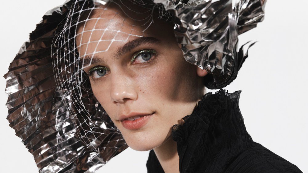 Backstage at Dior Fall 2026 Couture Collection [PHOTOS]