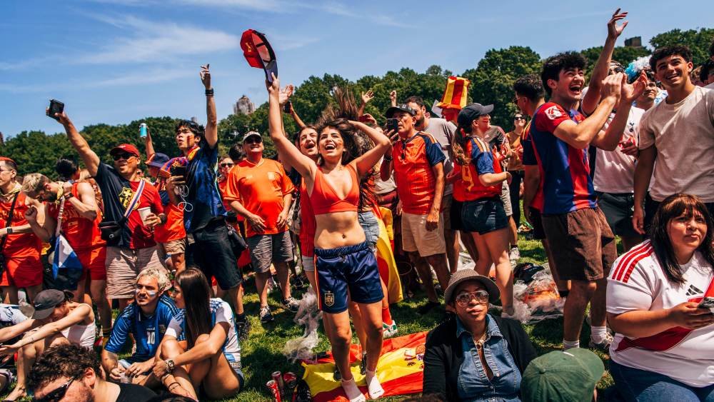 They Are Wearing: 2026 FIFA World Cup Watching in Central Park