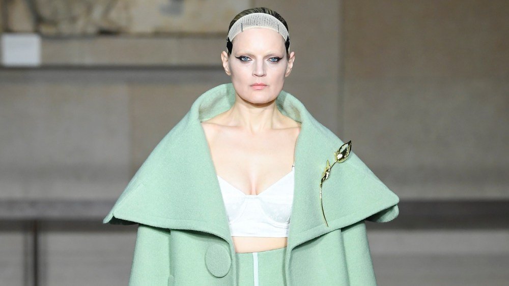 Erdem Fall 2024 Ready-to-Wear: Viva la Diva