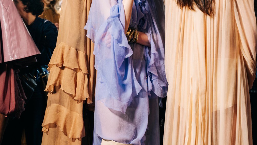 Chloé Fall 2024 Ready-to-Wear: Intuitive Dressing With a ’70s Slant