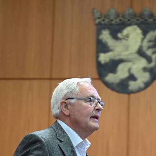 DFB-Prozess: Sommermärchen-Prozess: Verfahren gegen Schmidt eingestellt