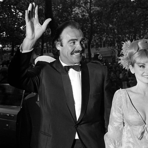 Filmgeschichte: Connery gegen Moore: Vor 40 Jahren lebte James Bond zweimal