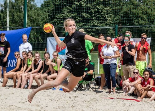 Handball: Wenn Strandpauli die Schöne und das Bier trifft