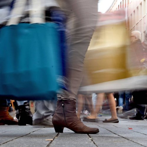 Motiv kennen, Verhalten ändern: Wenn Kaufen zur Sucht wird: Hilfe suchen