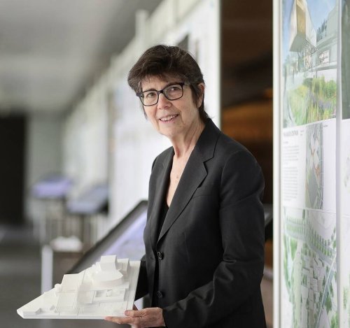 Kultur: Pina Bausch Zentrum: Elizabeth Diller ist für die Eröffnung der Ausstellung mit ihrem Siegerentwurf von New York nach Wuppertal gereist
