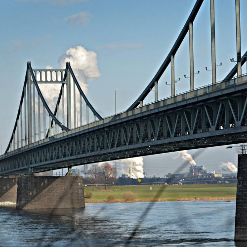 Kommentar: Jetzt auch die Rheinbrücke in Krefeld-Uerdingen: Das Brücken-Desaster in NRW