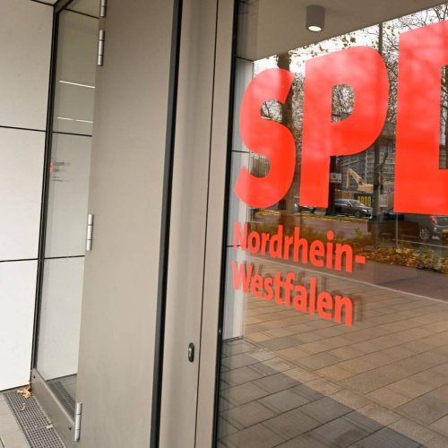 Neue Schulden: NRW-SPD: Sondervermögen in die Kommunen investieren