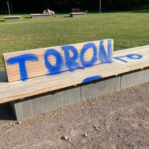 Zerstörungen: Vandalismus an Niepkuhlen und auf Stadtwald-Spielplatz