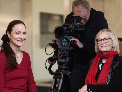 Kultur: „Pinas Perlen“ der ersten und zweiten Generation erinnern sich: Filmpremiere in Wuppertal