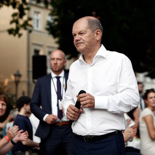 Bundeskanzler trifft auf Bürger: Olaf Scholz verspricht weitere Entlastungen - und wird niedergebrüllt