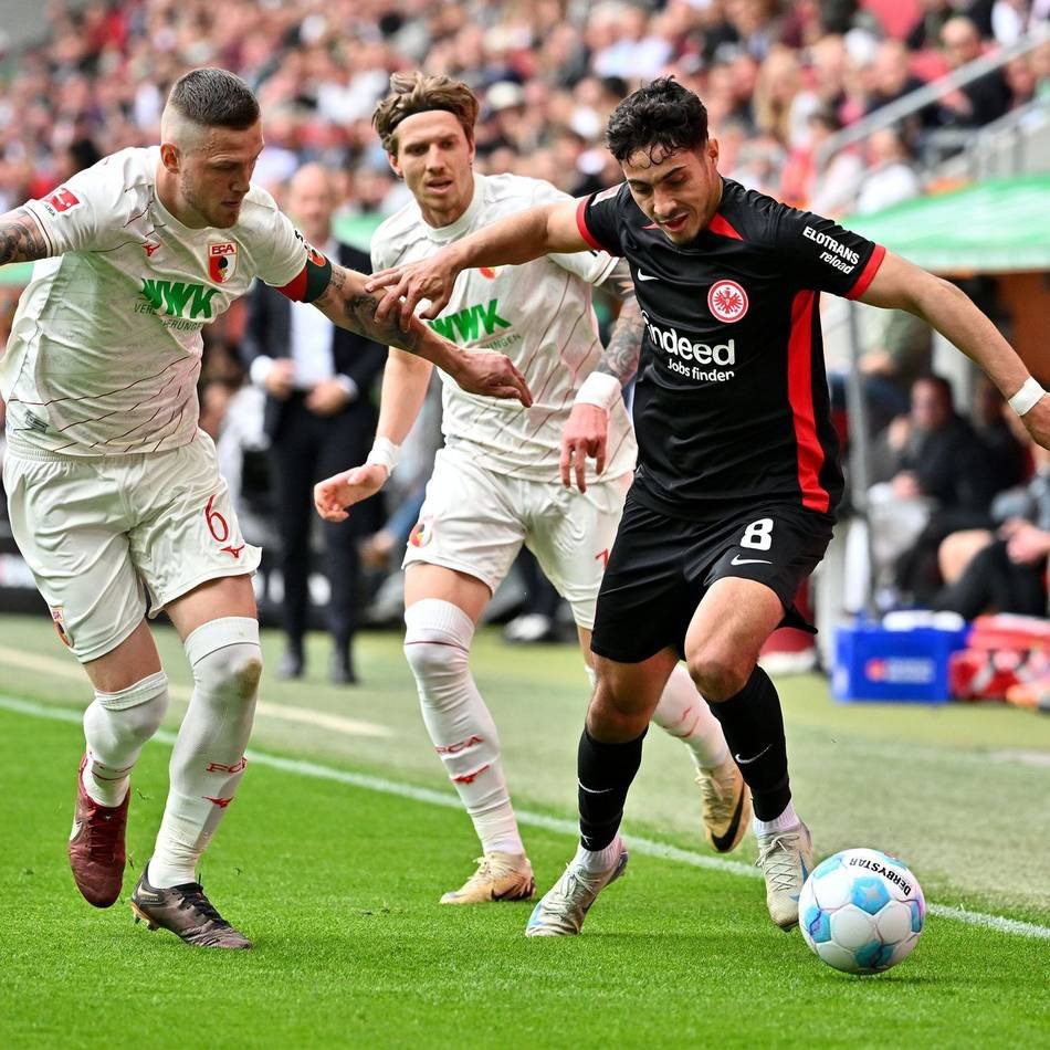 Fußball-Bundesliga: 0:0 in Augsburg: Frankfurt holt Punkt beim Trapp-Comeback