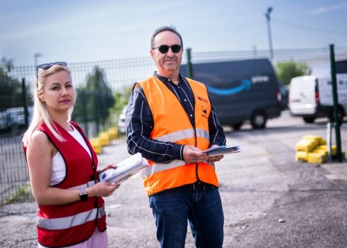 Vor Ort im Verteilzentrum: Das verdienen Amazon-Kurierfahrer in Düsseldorf