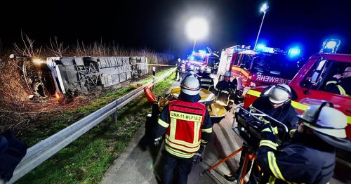 Erneut Busunglück auf Autobahn: Mehr als 20 Verletzte in NRW