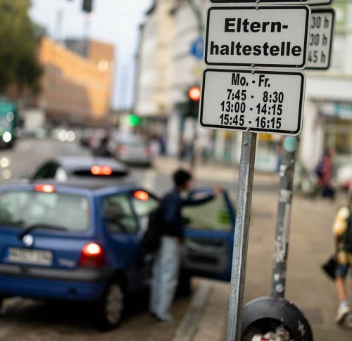 Neuer Erlass des Landes NRW: Kampf gegen Elterntaxis in Sprockhövel: Auf Schusters Rappen zur Schule
