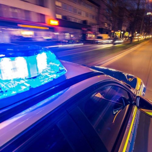 Polizei: Krefelder Ehepaar erwischt Autoaufbrecher auf frischer Tat
