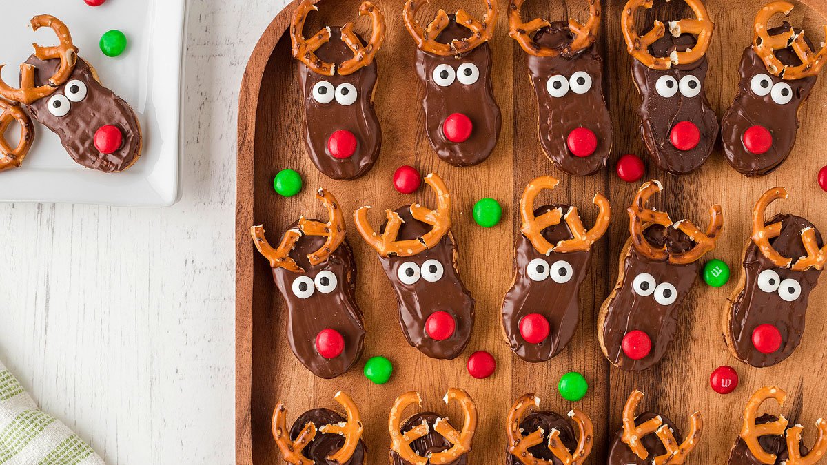 Easy Holiday Reindeer Cookie Treats