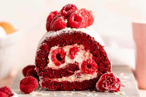 23 Old-Fashioned Swiss Roll Recipes That Take the Cake