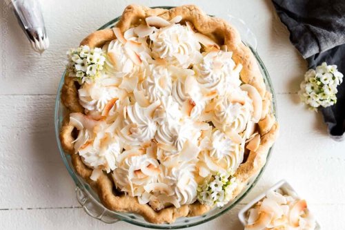 32 Impressive Thanksgiving Pies with Wow Factor