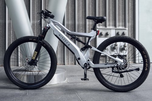 With a carbon-fiber frame and a 1000W motor, this might be the most affordable premium e-bike yet…