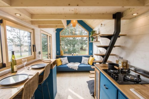 The Chicorée Tiny Home Is A Flexible House With Cushy Cabin-Like Interiors