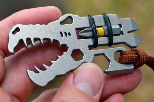 This reptilian-inspired multitool is perfect EDC for the true-blue outdoor lover!