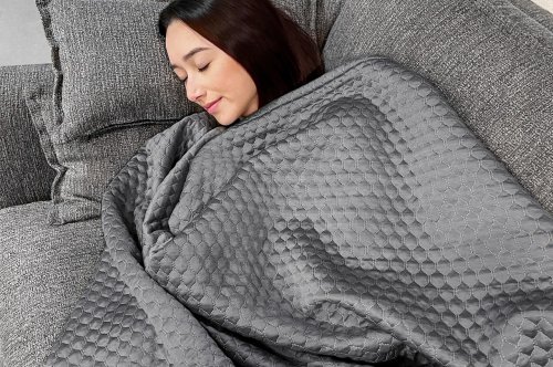 Why this Thermoregulating Graphene Blanket is a Must-Have for Every Home