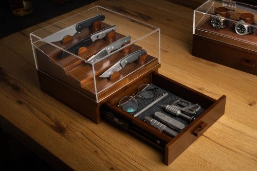 Why an ‘EDC Display Case’ should be on your Shopping List this Year