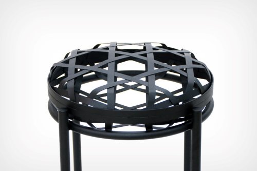 The Weave stool creates volume out of hollow spaces!