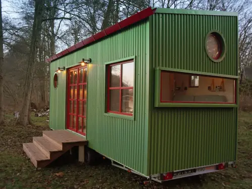 Top 10 Homes Designed To Be Sustainable Retreats For Off-Grid Living