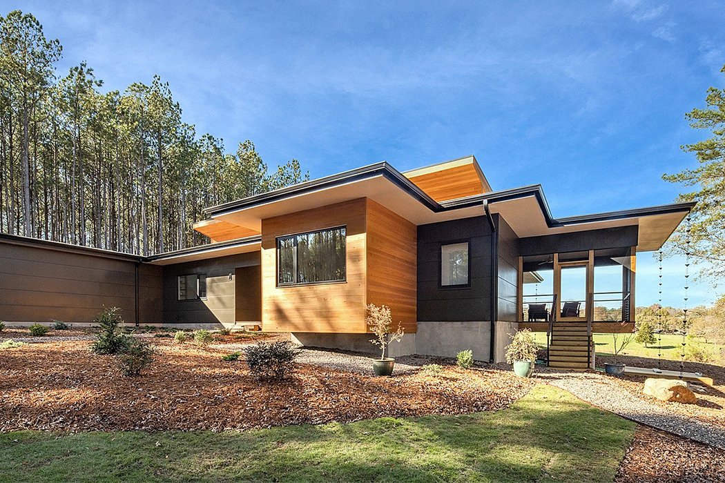 This net-zero home produces no waste or carbon – aesthetics & sustainability co-existing in architecture!