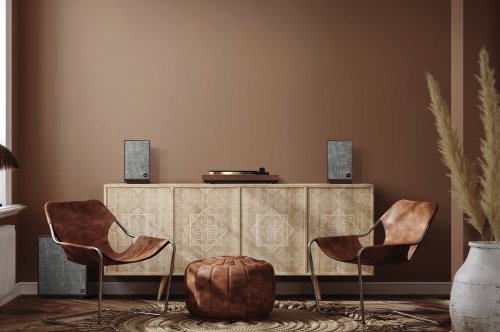 New Klipsch speaker system delivers best-in-class audio in modern mid-Century style