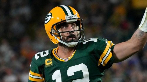 former-packers-wr-explains-why-jets-need-to-complete-aaron-rodgers