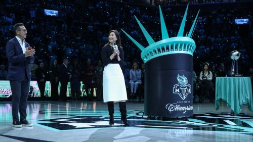 Report: WNBA's Liberty sell stake at record $450M valuation