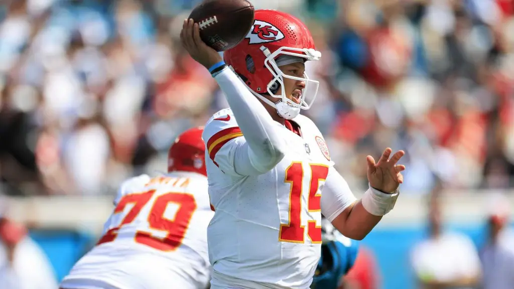 Patrick Mahomes contract: Chiefs QB reworks deal for bigger payday