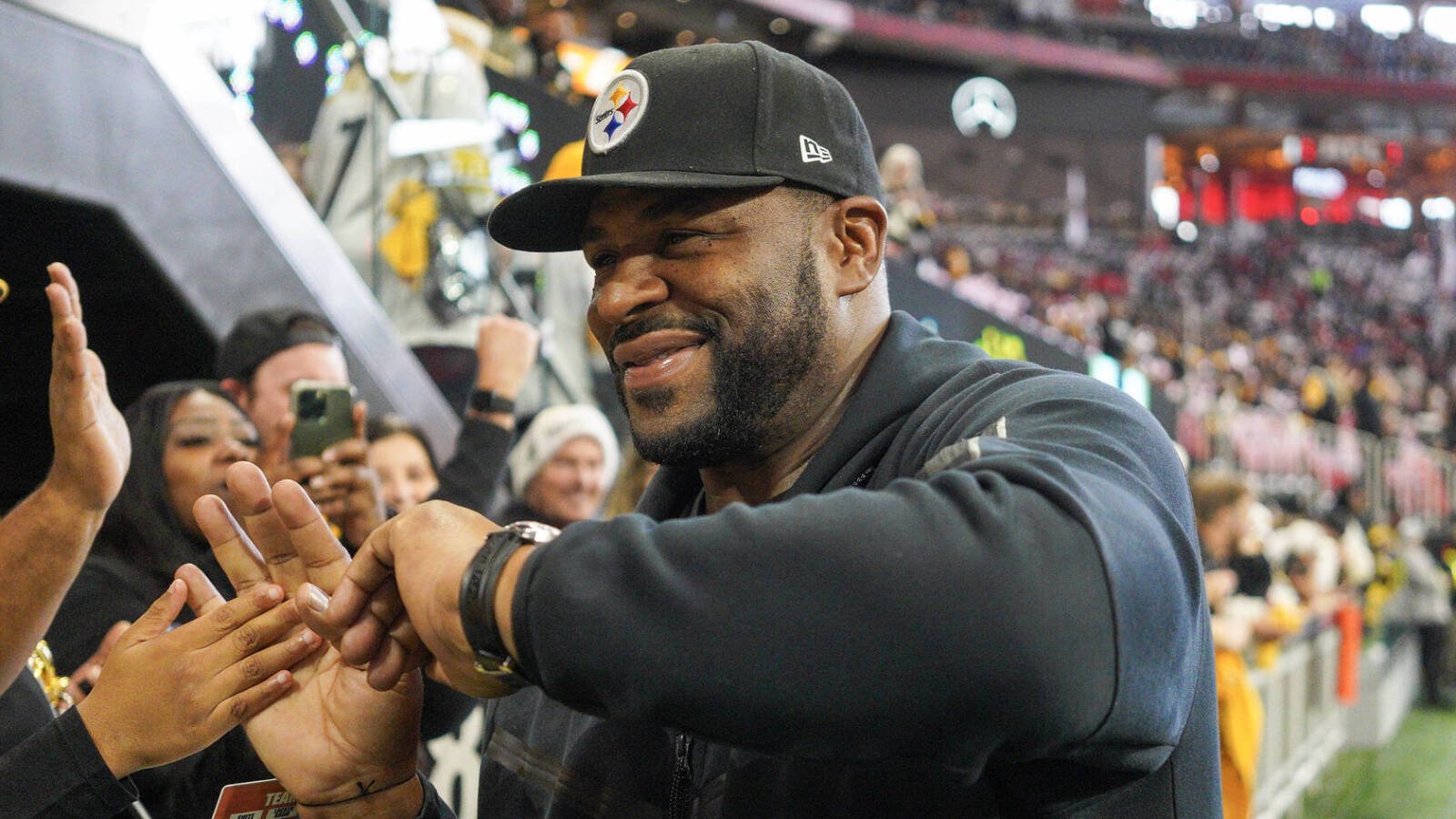 Steelers' Jerome Bettis Admits To Engaging In Deceptive Tactics Including  Faking An Injury To Stay With The Team During 2000 Season