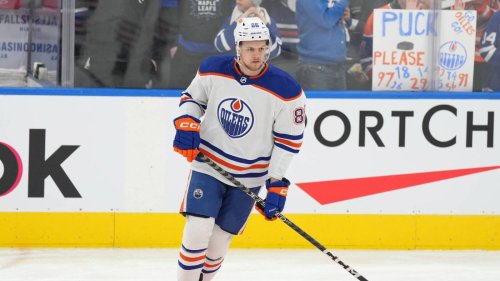 Edmonton Oilers recall defenceman Philip Broberg from AHL Condors