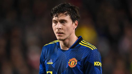 Victor Lindelof out for Manchester United after home break-in